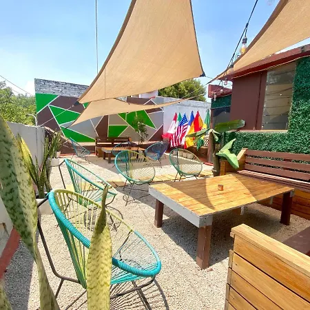 Roomies Hostel Condesa