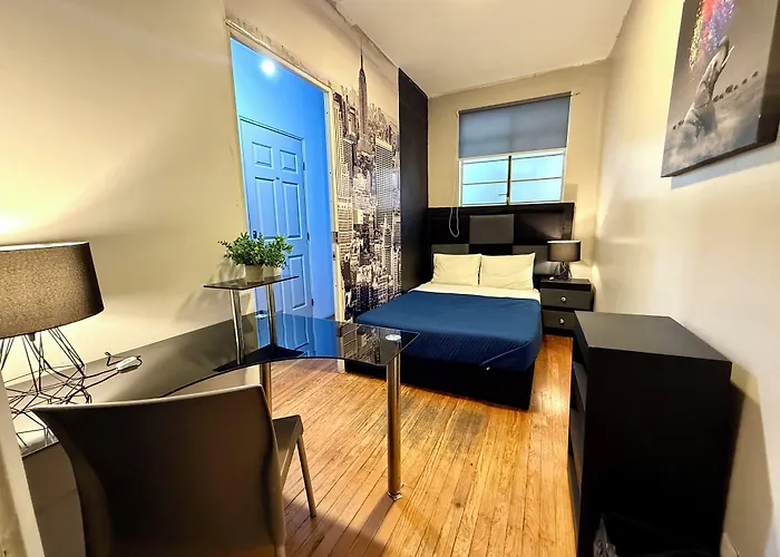Roomies Condesa Ostello *